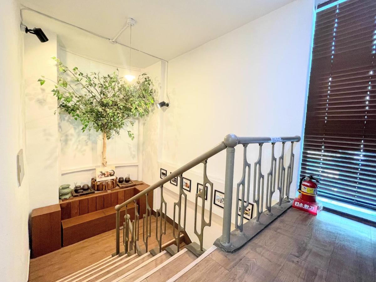Cocoa Guesthouse Сеул Экстерьер фото