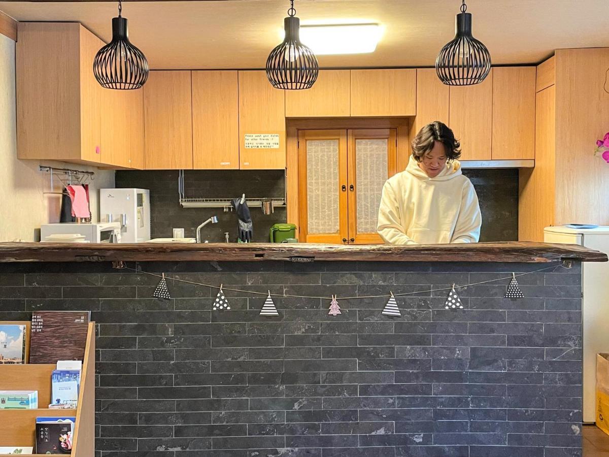 Cocoa Guesthouse Сеул Экстерьер фото