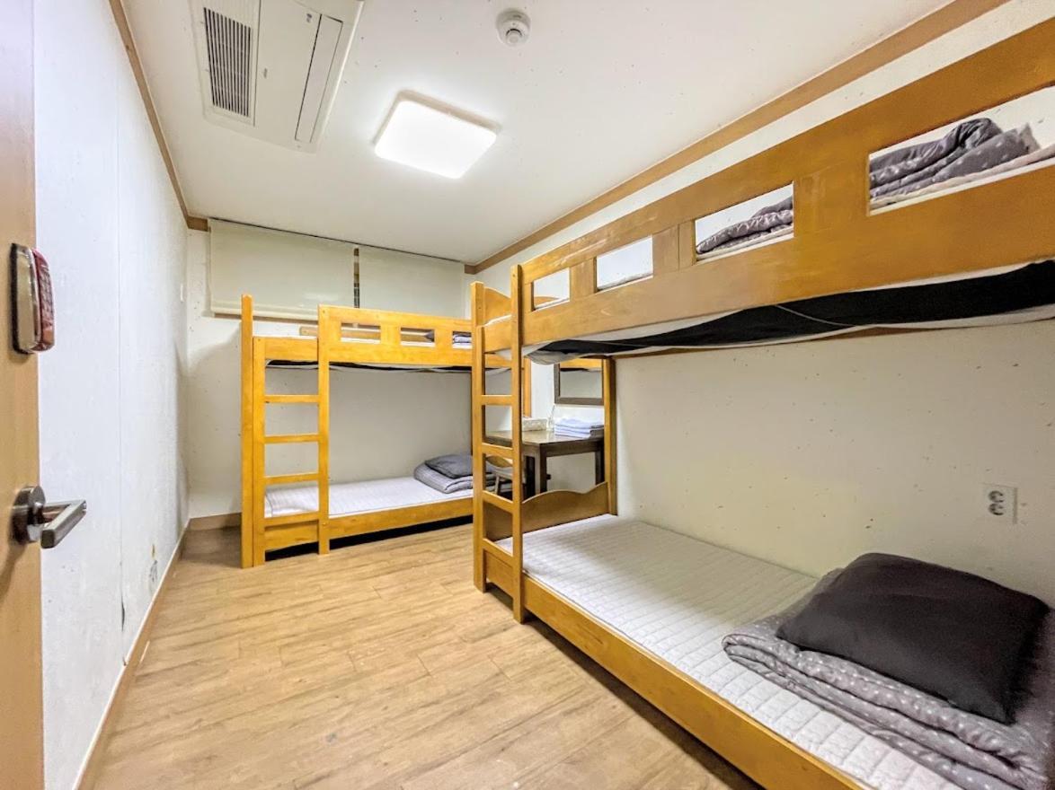 Cocoa Guesthouse Сеул Экстерьер фото